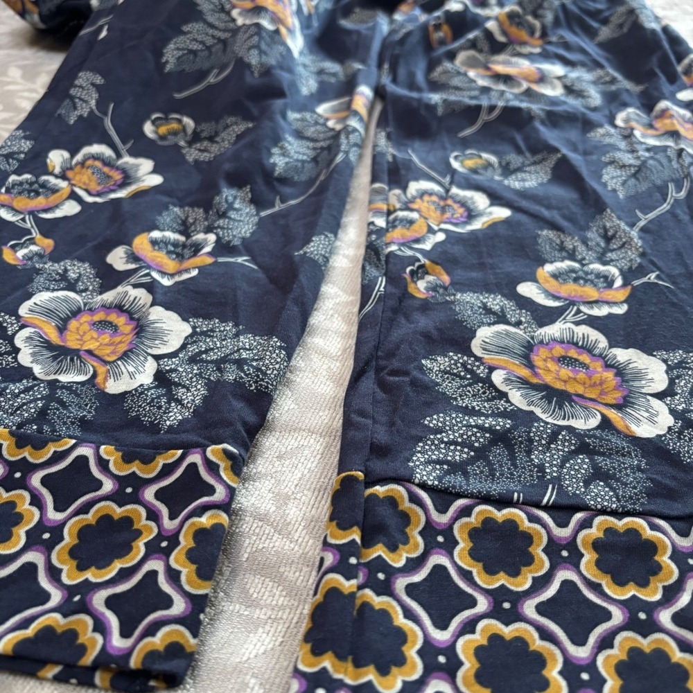Vera Bradley Navy Floral Garden Cotton Pajama 2 Piece Set Women's Medium (B29) - Picture 11 of 13